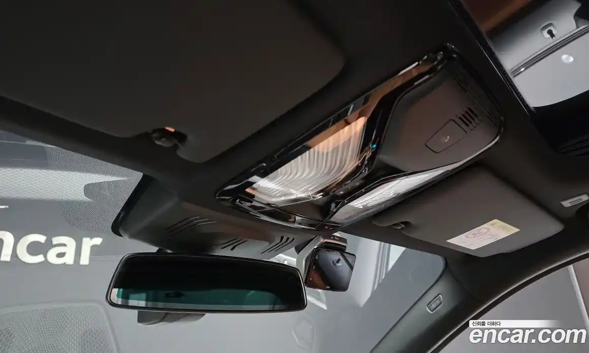 BMW 3-Series 2025 2.0 гидро, фото 31