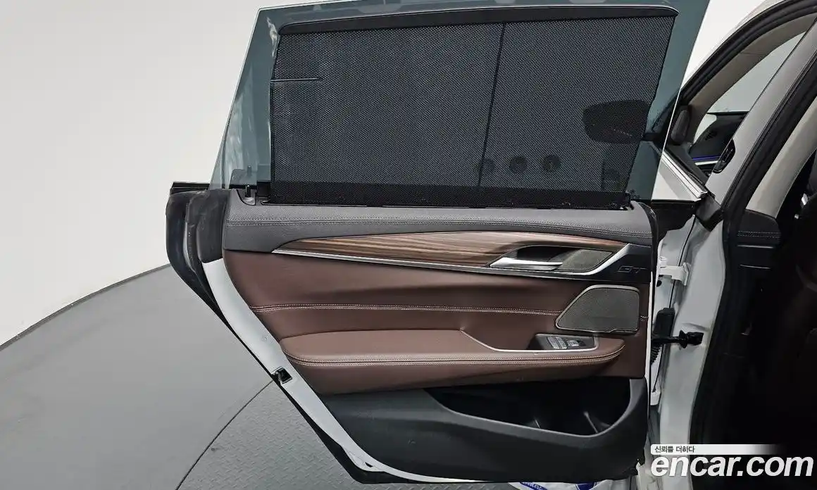 BMW 6-Series 2023 3.0 гидро, фото 14