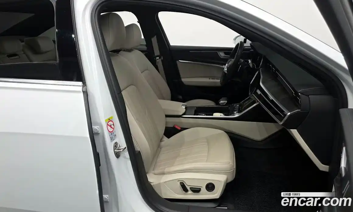 Audi A6 2023 2.0 гидро, фото 16