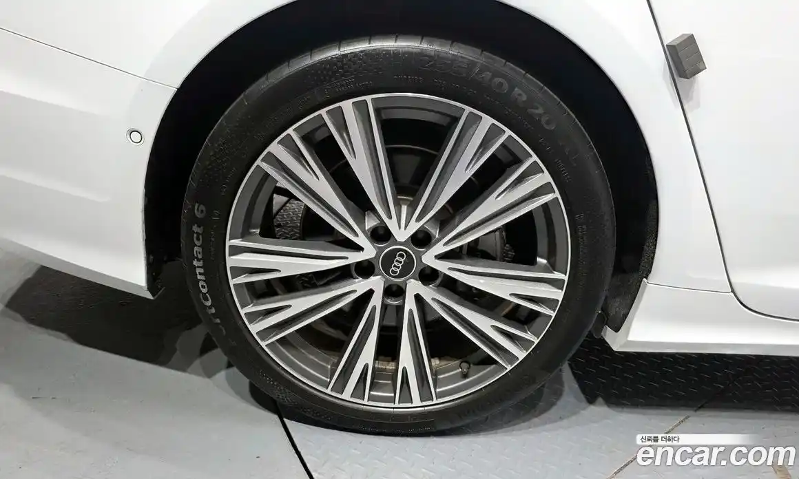 Audi A6 2023 2.0 гидро, фото 5