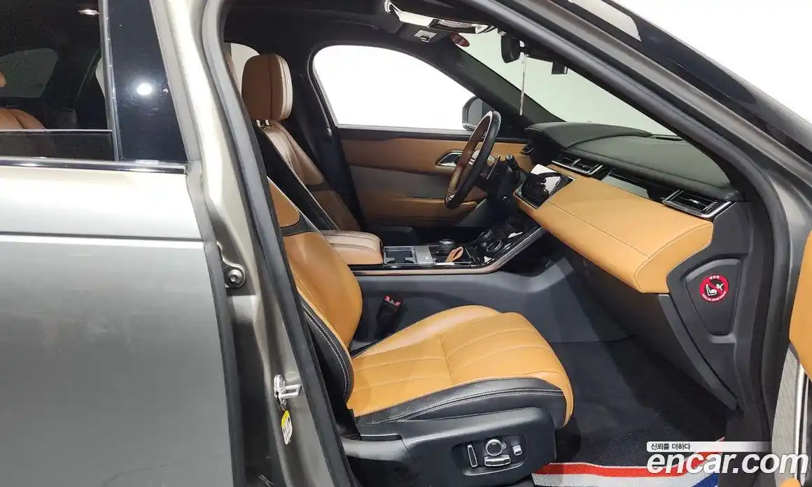 Land Rover Range Rover Velar 2018 3.0 автомат (гидро), фото 16