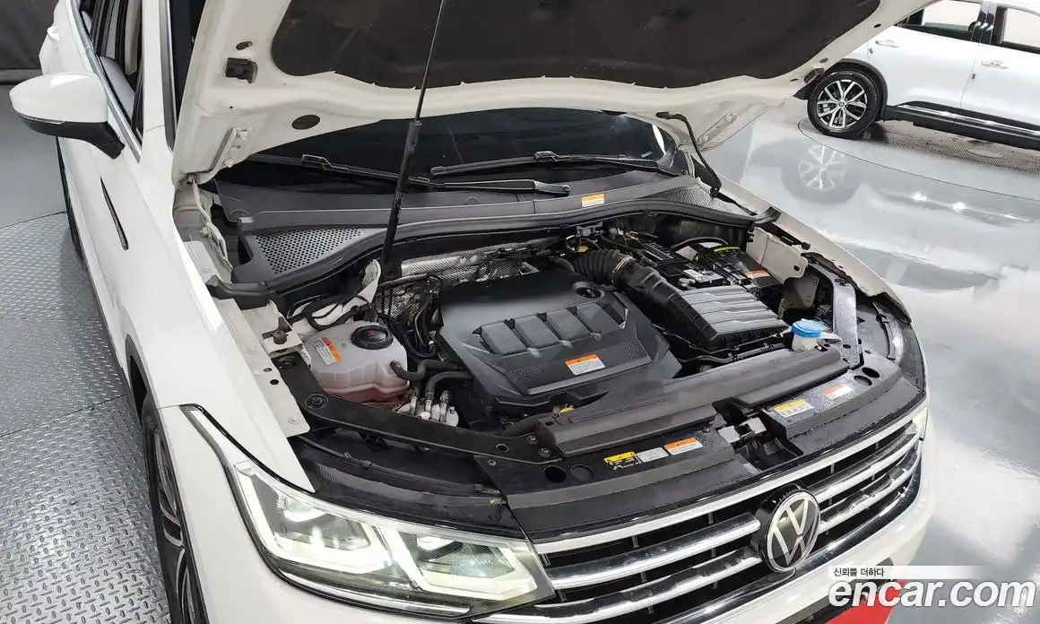 Volkswagen Tiguan 2023 2.0 автомат (гидро), фото 6