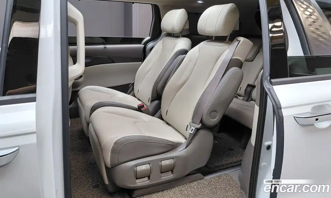 Kia Canival 2023 2.2 гидро, фото 16