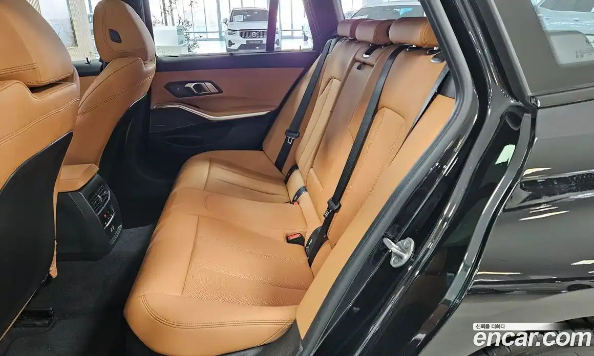 BMW 3 серия 2025 2.0 автомат (гидро), фото 10