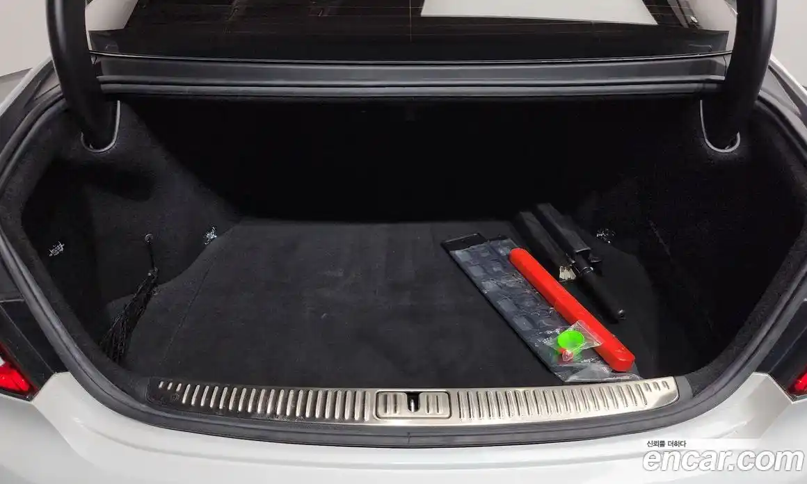 Genesis G90 2019 3.8 гидро, фото 23