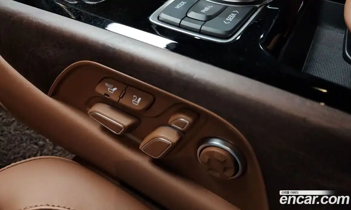Genesis G90 2021 5.0 гидро, фото 44