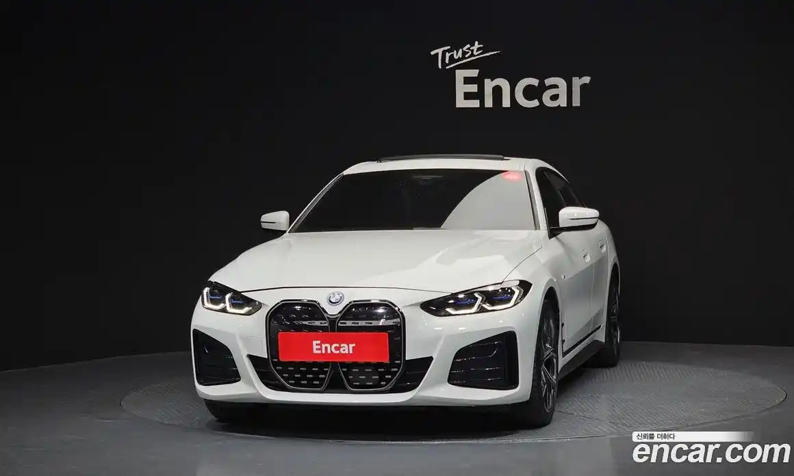BMW i4 2023 0.2 гидро, фото 3