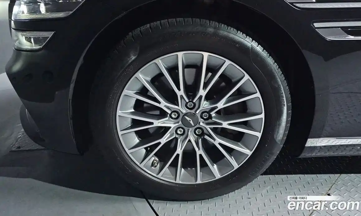 Genesis G80 2024 2.5 автомат (гидро), фото 5