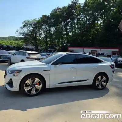 Audi e-tron 2021 0.2 автомат (гидро), миниатюра 3
