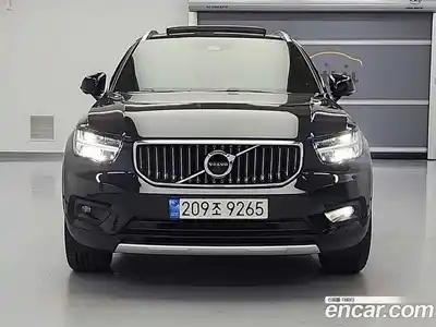 Volvo XC40 2022 2.0 автомат (гидро), миниатюра 2