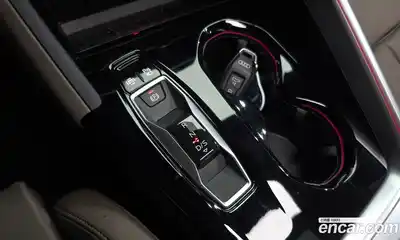 Audi Q5 2025 2.0 гидро, миниатюра 11