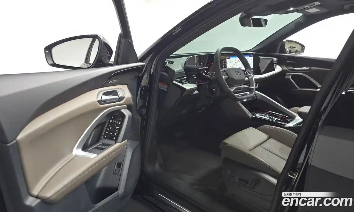 Audi Q5 2025 2.0 гидро, фото 12