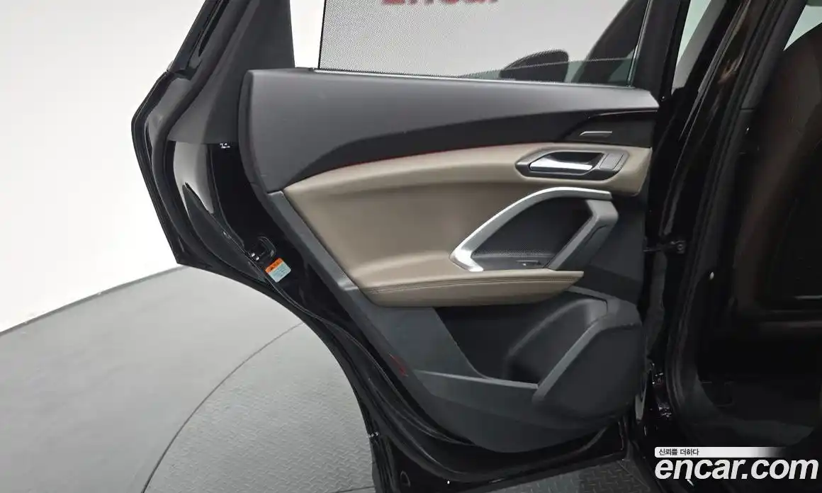 Audi Q5 2025 2.0 гидро, фото 14