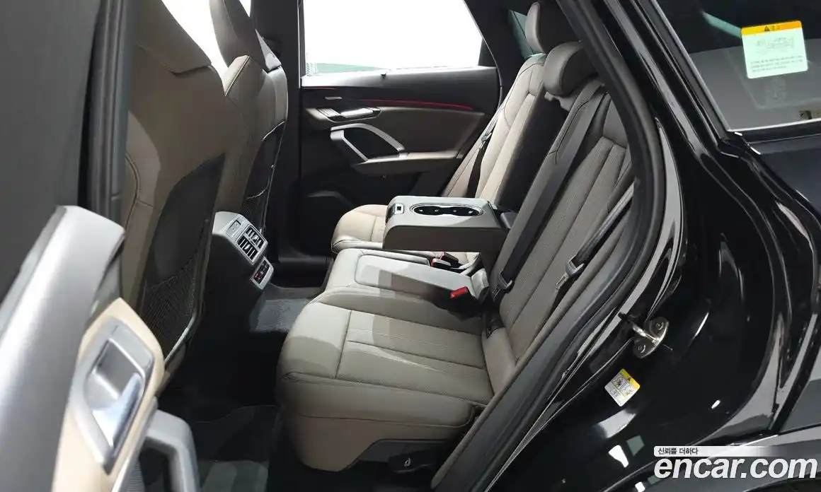 Audi Q5 2025 2.0 гидро, фото 15