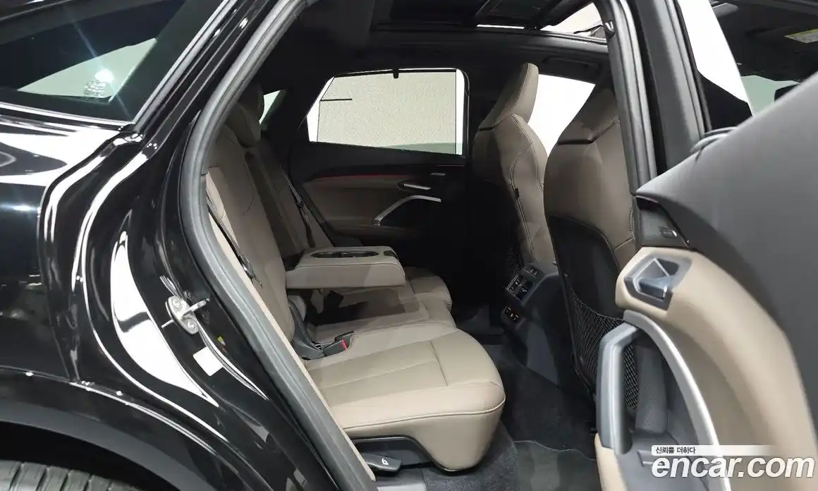 Audi Q5 2025 2.0 гидро, фото 17