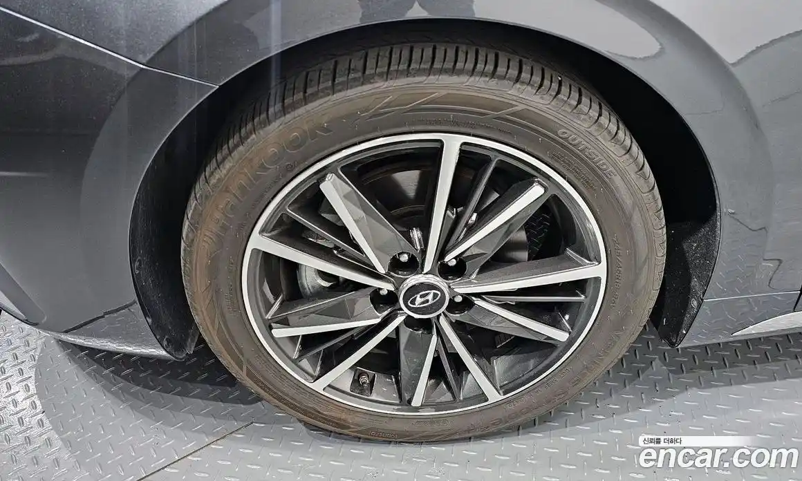 Hyundai Grandeur 2022 2.5 гидро, фото 5