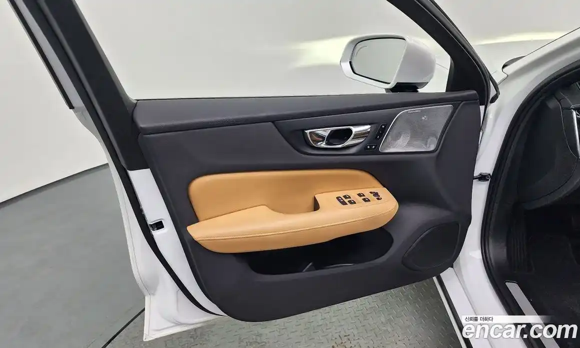 Volvo S60 2021 2.0 автомат (гидро), фото 14