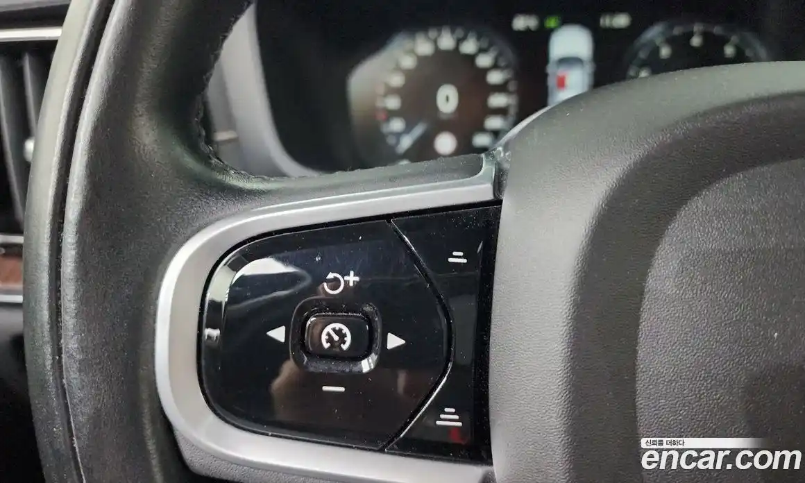 Volvo S60 2021 2.0 автомат (гидро), фото 23