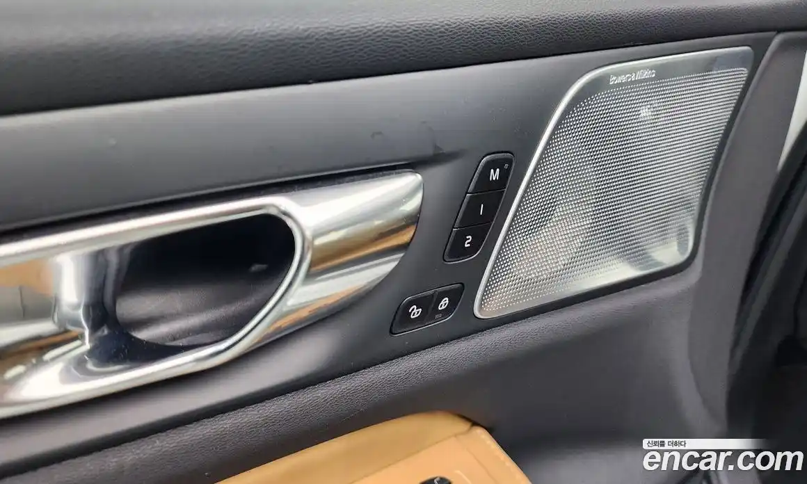 Volvo S60 2021 2.0 автомат (гидро), фото 37