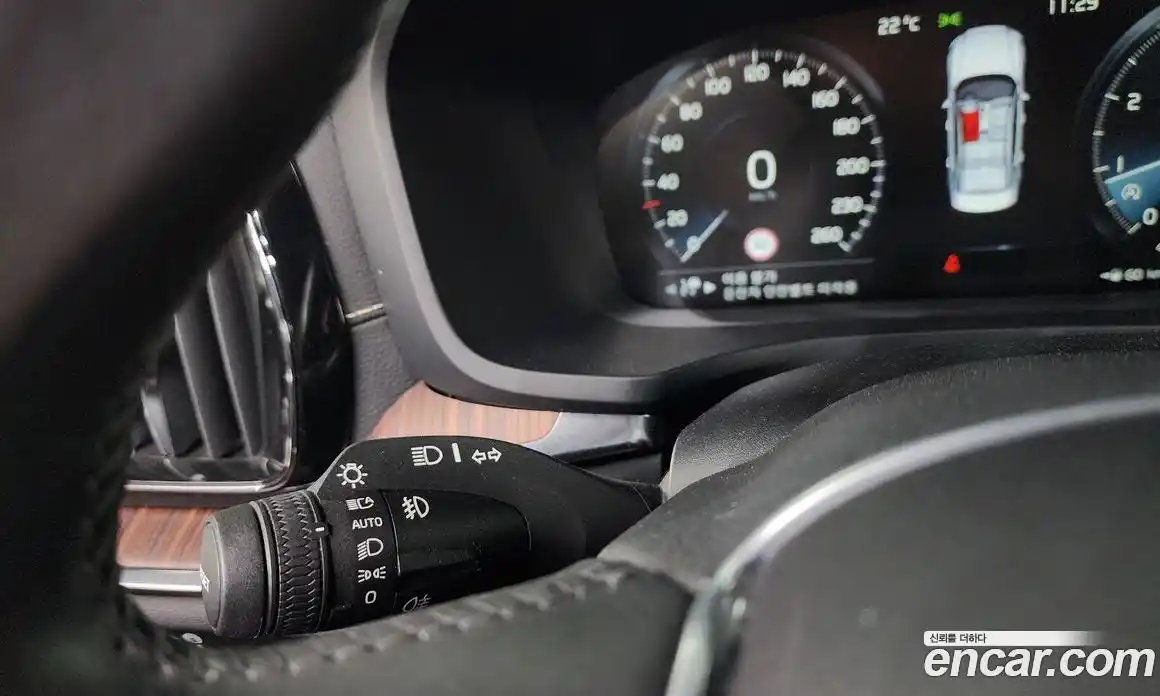 Volvo S60 2021 2.0 автомат (гидро), фото 38