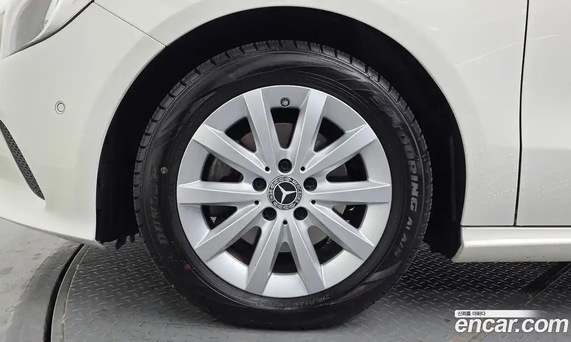 Mercedes-Benz A-Class 2016 1.6 гидро, фото 5