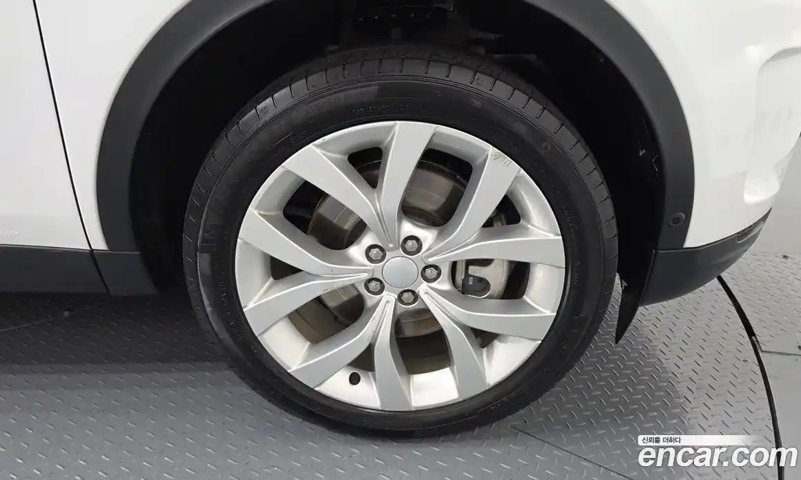 Land Rover Discovery Sport 2021 2.0 автомат (гидро), фото 5