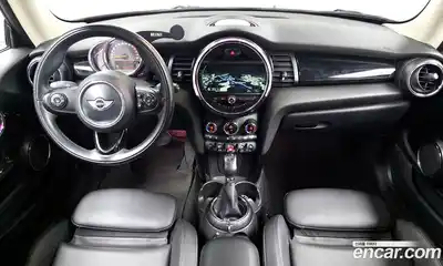 Mini Cooper 2016 1.5 автомат (гидро), миниатюра 7