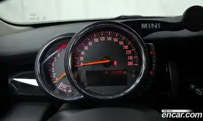 Mini Cooper 2016 1.5 автомат (гидро), миниатюра 8