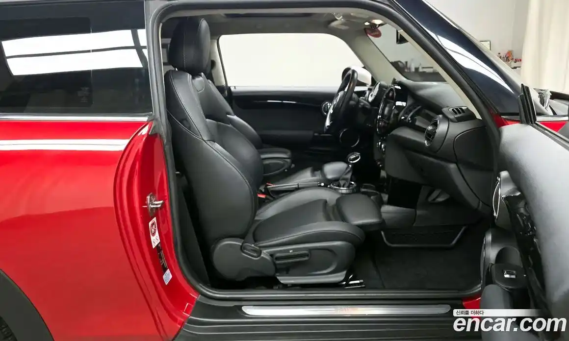 Mini Cooper 2016 1.5 автомат (гидро), фото 10