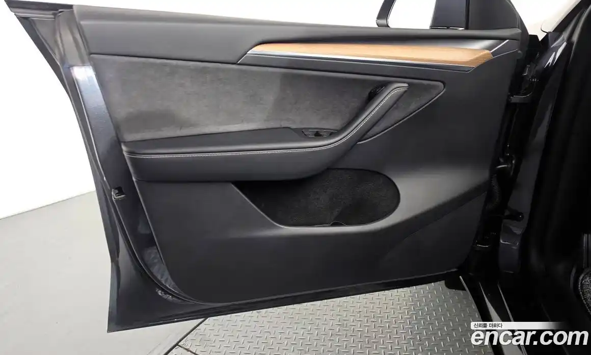 Tesla Model Y 2023 0.2 гидро, фото 13