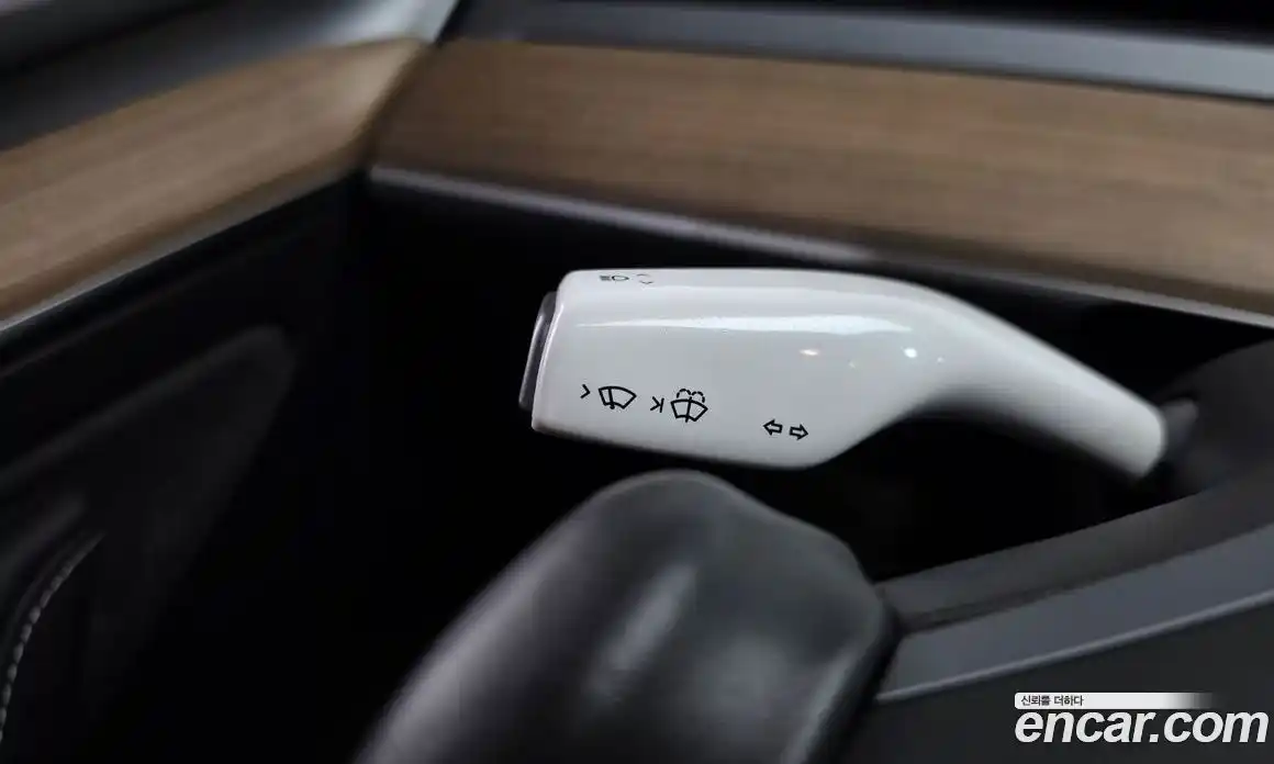 Tesla Model Y 2023 0.2 гидро, фото 24