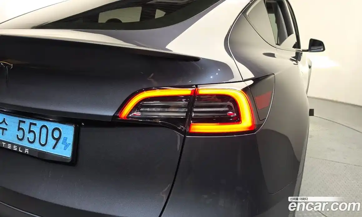 Tesla Model Y 2023 0.2 гидро, фото 8