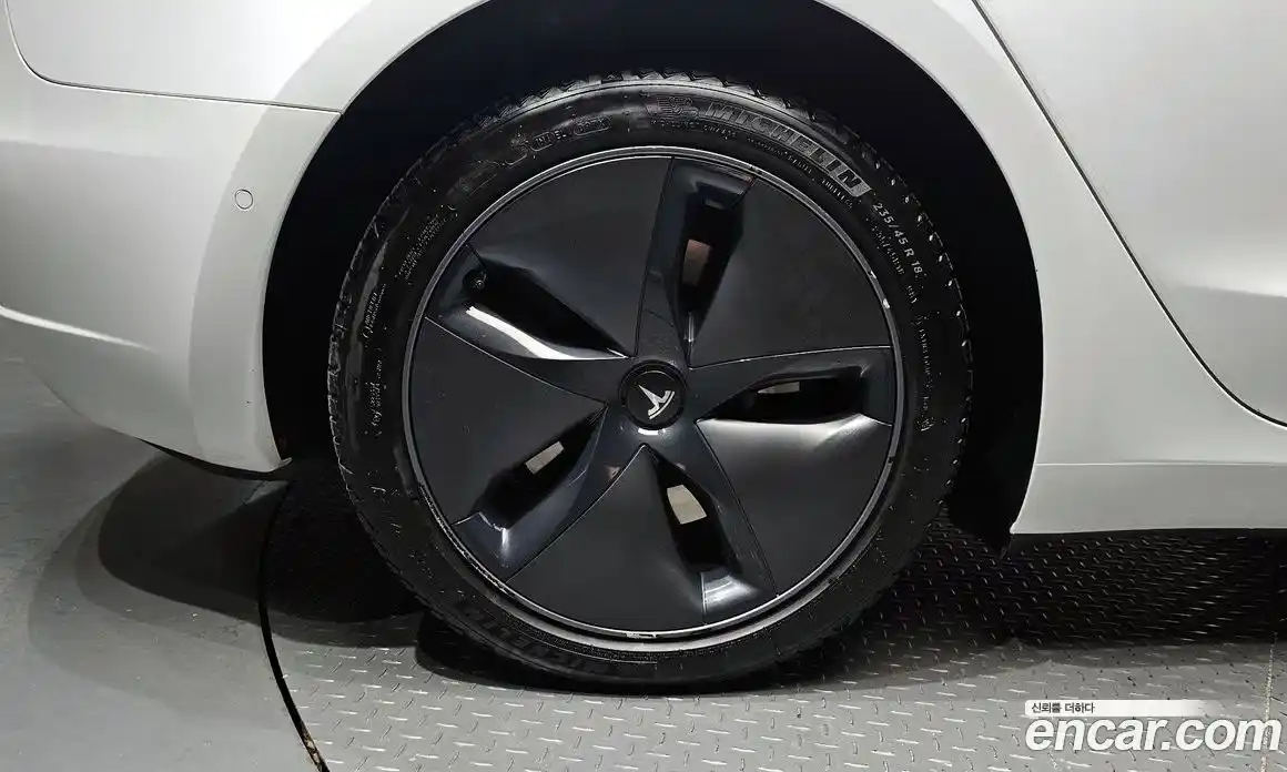 Tesla Model 3 2020 0.1 гидро, фото 5