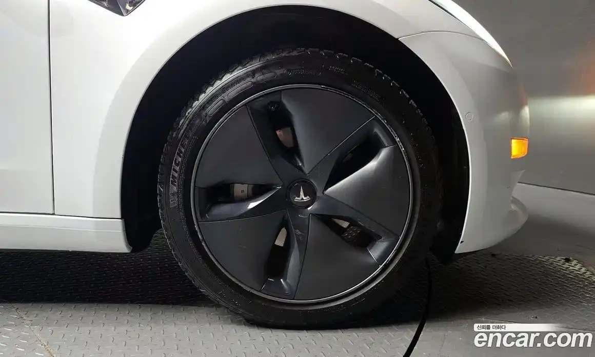 Tesla Model 3 2020 0.1 гидро, фото 7