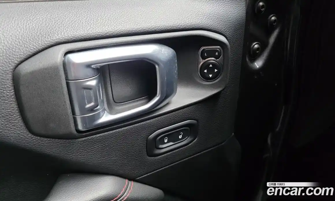 Jeep Wrangler 2021 2.0 автомат (гидро), фото 29