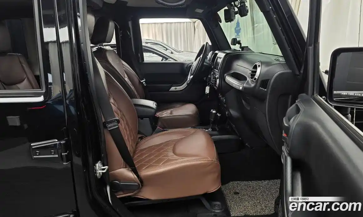 Jeep Wrangler 2016 3.6 автомат (гидро), фото 11