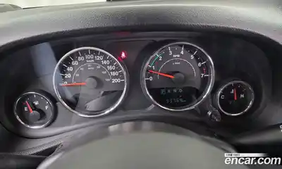 Jeep Wrangler 2016 3.6 автомат (гидро), миниатюра 8