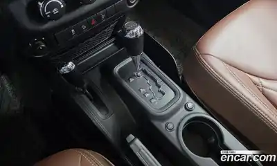 Jeep Wrangler 2016 3.6 автомат (гидро), миниатюра 9