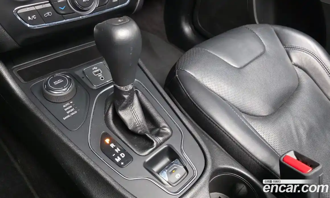 Jeep Cherokee 2018 2.4 автомат (гидро), фото 12