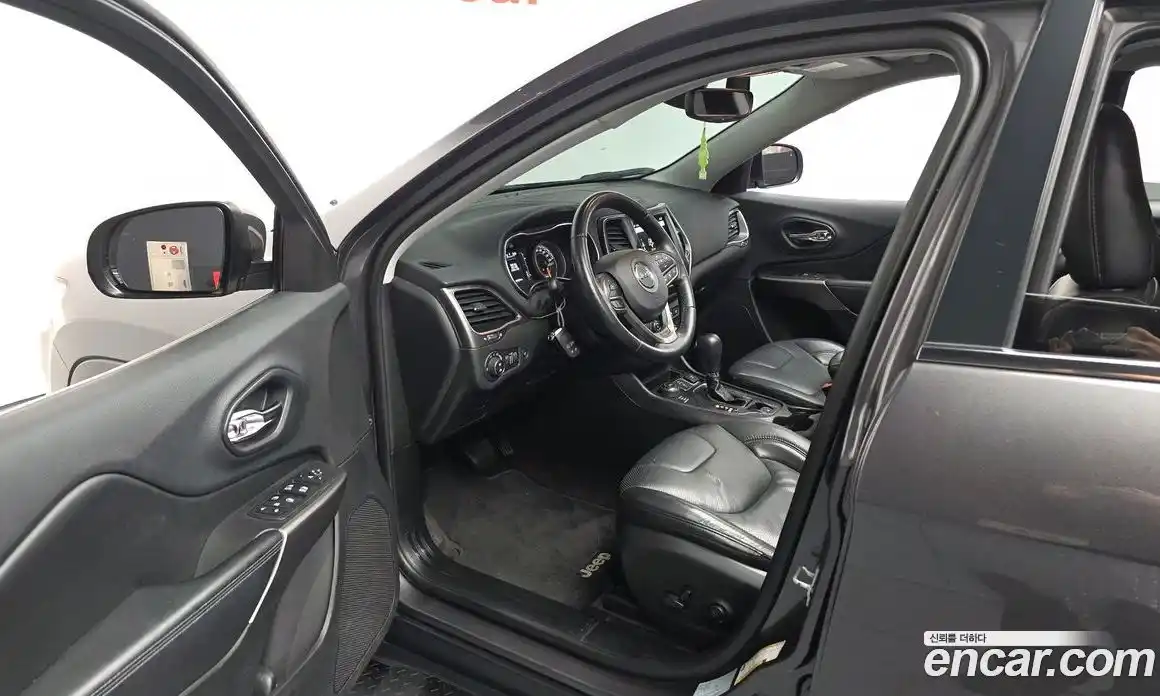 Jeep Cherokee 2018 2.4 автомат (гидро), фото 13