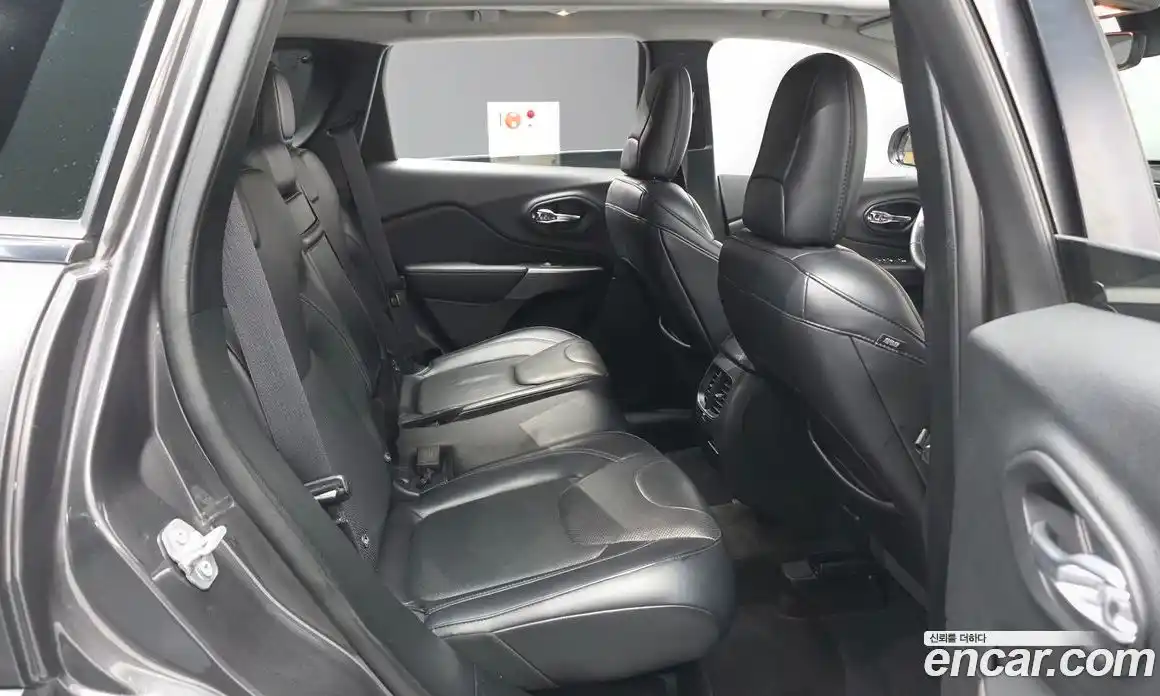 Jeep Cherokee 2018 2.4 автомат (гидро), фото 18