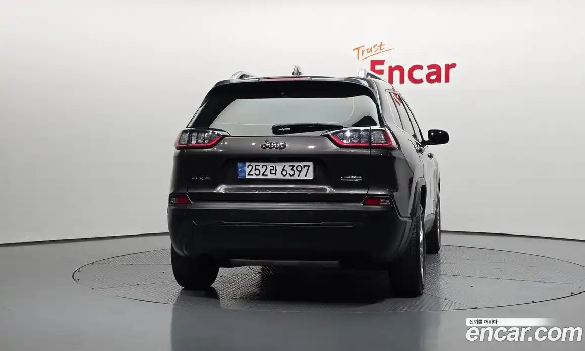 Jeep Cherokee 2018 2.4 автомат (гидро), фото 4