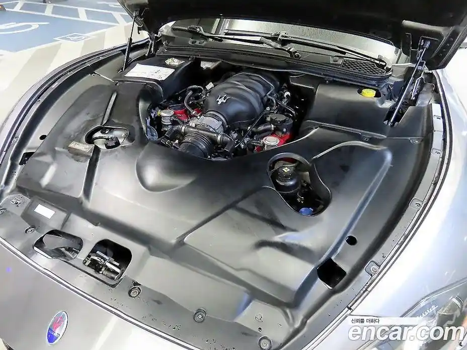 Maserati GranTurismo 2013 4.7 гидро, фото 17