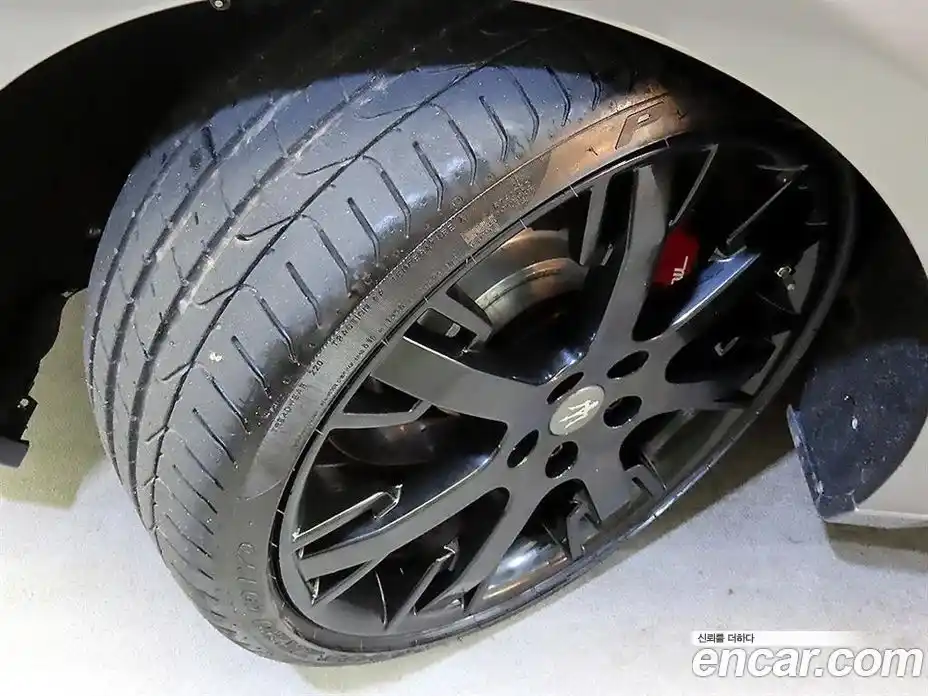 Maserati GranTurismo 2013 4.7 гидро, фото 18
