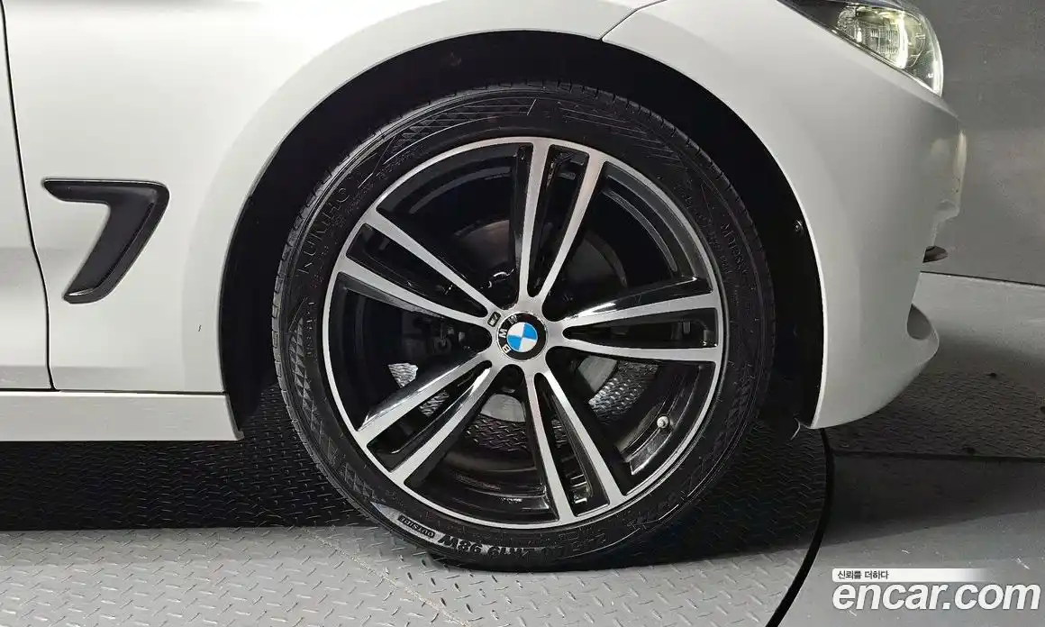 BMW 3 серия 2016 2.0 автомат (гидро), фото 5