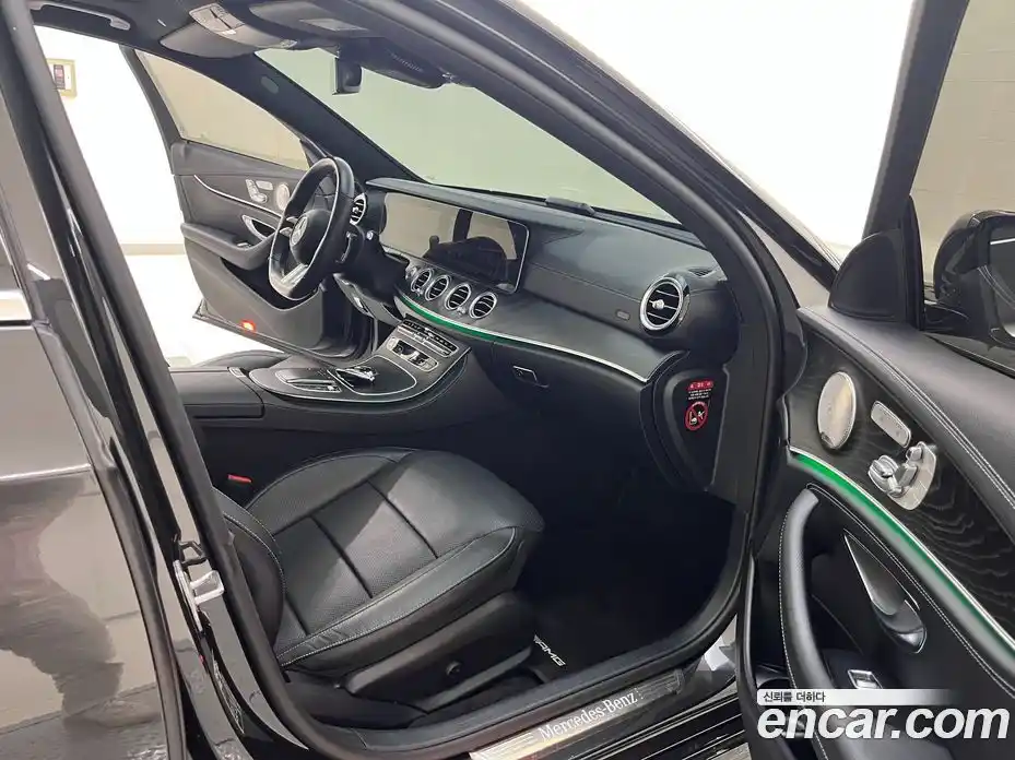 Mercedes-Benz E-Class 2022 1.9 гидро, фото 13