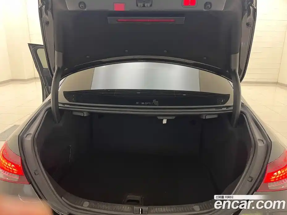Mercedes-Benz E-Class 2022 1.9 гидро, фото 18