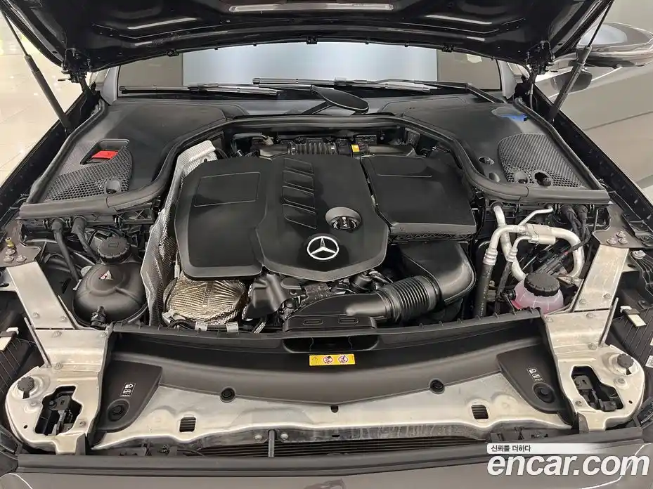 Mercedes-Benz E-Class 2022 1.9 гидро, фото 19