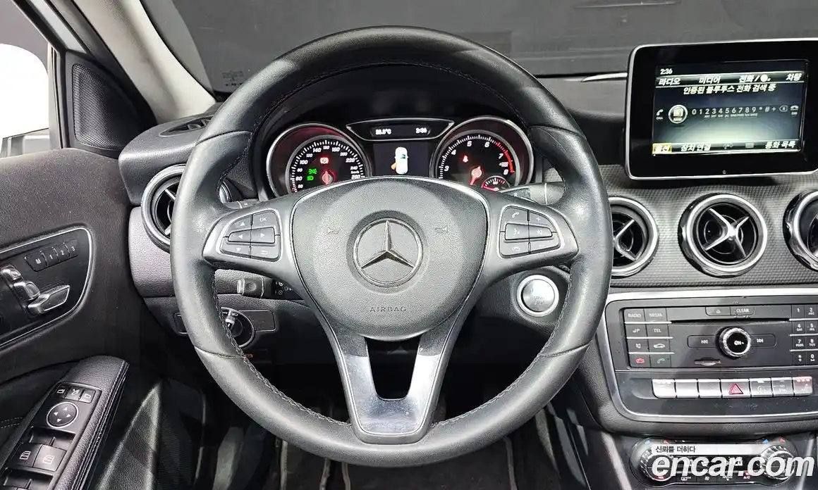Mercedes-Benz GLA-Class 2017 2.0 гидро, фото 13