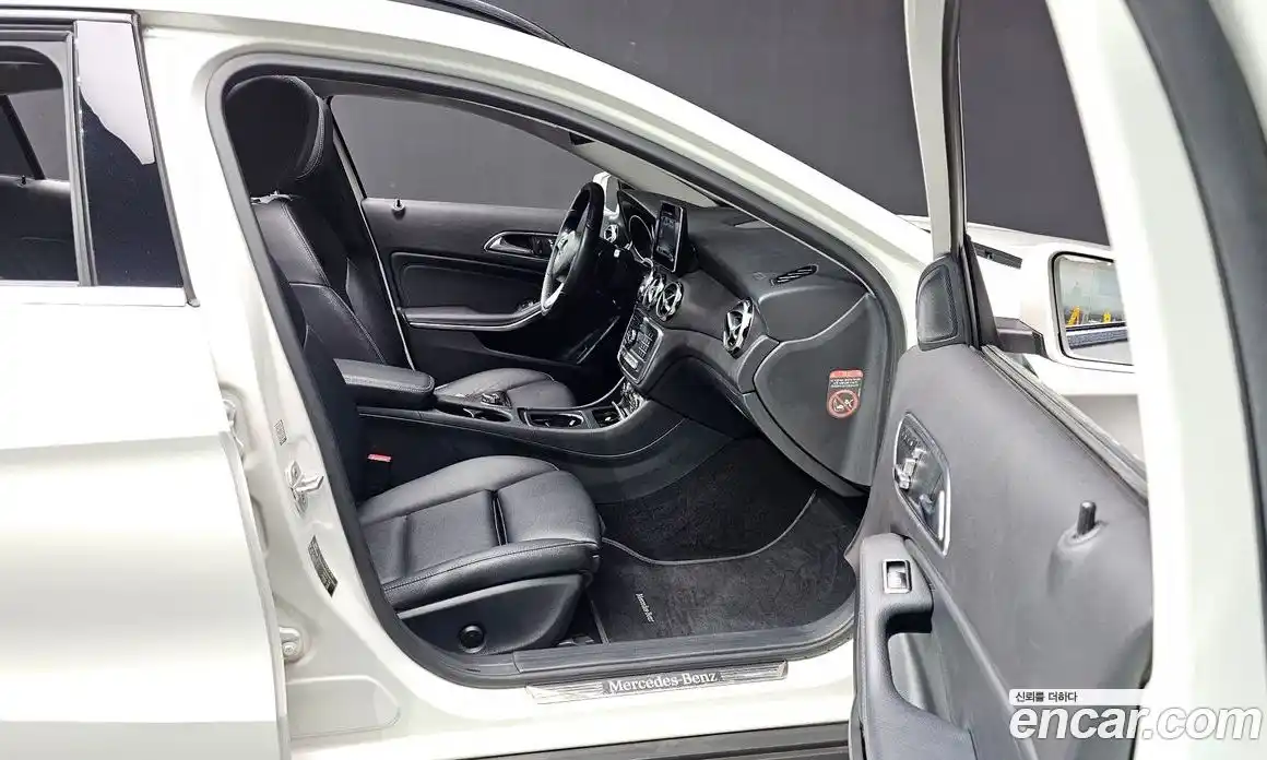 Mercedes-Benz GLA-Class 2017 2.0 гидро, фото 17